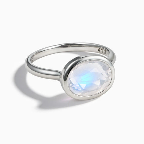 925 Sterling Silver Oval Moonstone Bezel Ring - Contour Front View