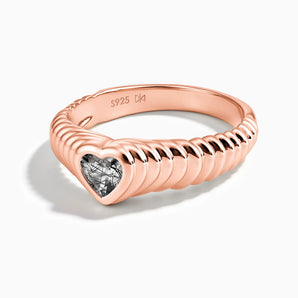 18KT Rose Gold Vermeil Heart Black Rutilated Quartz Fluted Ring - Coeur Fold Front View