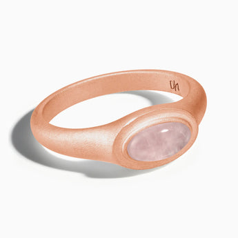 18KT Rose Gold Vermeil Oval Rose Quartz Sandblasted Ring - The Horizon Front View