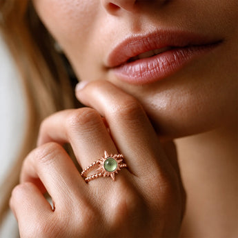 18KT Rose Gold Vermeil Round Green Amethyst Sunburst Twisted Ring - Soleil Ray Model Shot