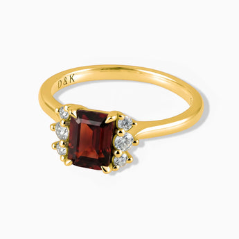 18KT Yellow Gold Vermeil Baguette Garnet Ring – Seraph Front View