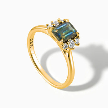 18KT Yellow Gold Vermeil Baguette Labradorite Ring – Seraph Side View