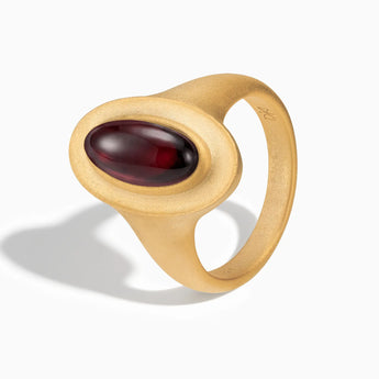 18KT Yellow Gold Vermeil Chunky Oval Garnet Sandblasted Ring - The Zenith Side View