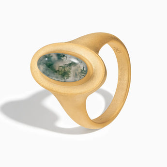 18KT Yellow Gold Vermeil Chunky Oval Moss Agate Sandblasted Ring - The Zenith Side View