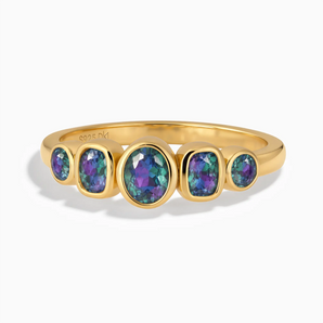 18KT Yellow Gold Vermeil Mixed-Cut Alexandrite Graduated Ring - Pebble Glow Front View