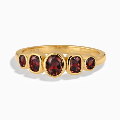 18KT Yellow Gold Vermeil Mixed-Cut Garnet Graduated Ring - Pebble Glow Front View