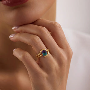 18KT Yellow Gold Vermeil Oval Alexandrite Coil Ring - Serpent's Embrace Model Shot