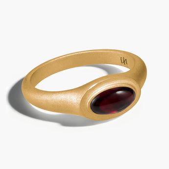 18KT Yellow Gold Vermeil Oval Garnet Sandblasted Ring - The Horizon Front View
