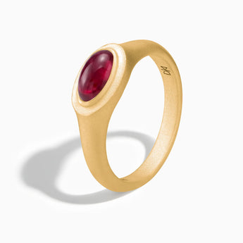 18KT Yellow Gold Vermeil Oval Ruby Sandblasted Ring - The Horizon Side View