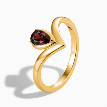 18KT Yellow Gold Vermeil Pear Garnet V Band Ring - Chevron Side View