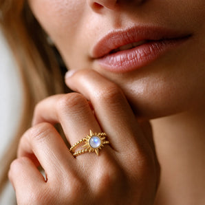 18KT Yellow Gold Vermeil Round Moonstone Sunburst Twisted Ring - Soleil Ray Model Shot