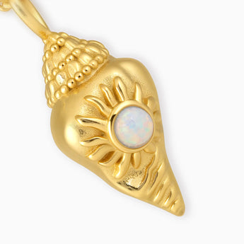 18KT Yellow Gold Vermeil Round Opal Sun Conch Necklace - Tidal Glow Detail View