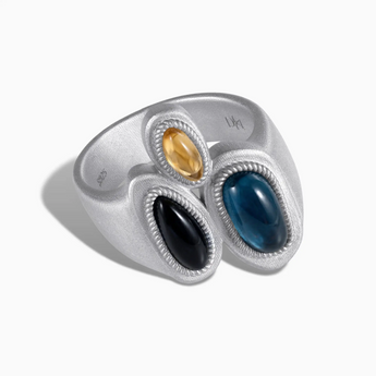 925 Sterling Silver Asymmetrical London Blue Topaz & Black Onyx Vintage Ring - Archipelago Front View