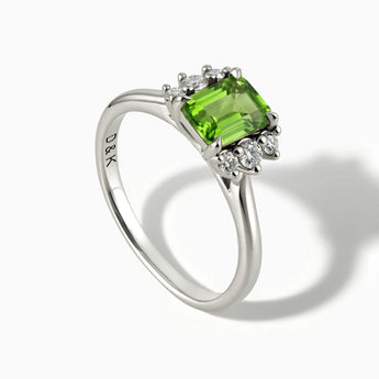 925 Sterling Silver Baguette Peridot Ring – Seraph Side View