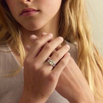 925 Sterling Silver Double Band Raw Green Amethyst Ring - Interweave Model Shot
