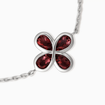 925 Sterling Silver Four Leaf Clover Garnet Bracelet Fortune Wish Detail View