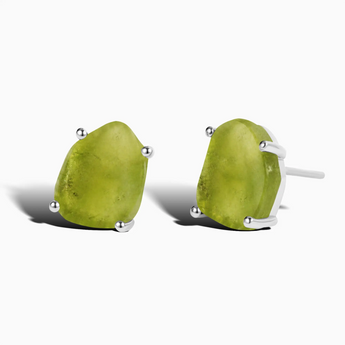 925 Sterling Silver Geometric Freeform Peridot Stud Earrings - Facet Prism Front View