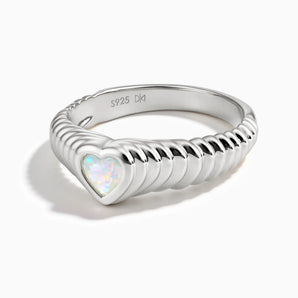 925 Sterling Silver Heart Opal Fluted Ring - Coeur Fold Front View