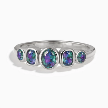 925 Sterling Silver Mixed-Cut Alexandrite Graduated Ring - Pebble Glow Front View