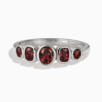 925 Sterling Silver Mixed-Cut Garnet Graduated Ring - Pebble Glow Front View