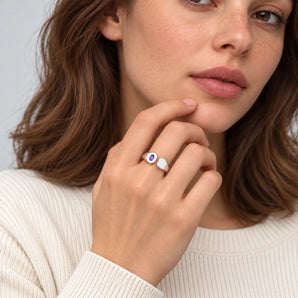 925 Sterling Silver Oval Amethyst Signet Ring Close At Hand Model Shot
