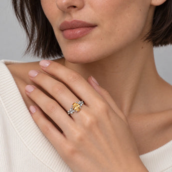 925 Sterling Silver Oval Citrine Branch Like Ring Sylvan Charm Model Shot