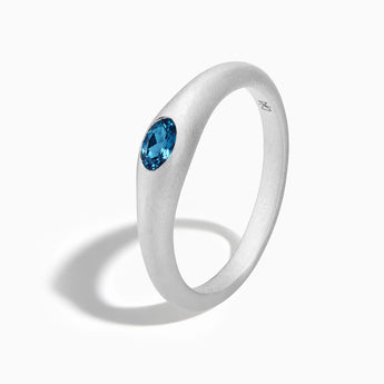 925 Sterling Silver Oval London Blue Topaz Sandblasted Ring - Essence Side View