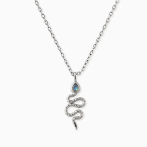 925 Sterling Silver Pear Labradorite Serpent Pendant Necklace Meander Front View
