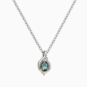 925 Sterling Silver Pear Labradorite Swirl Necklace - Eternal Flowline Front View