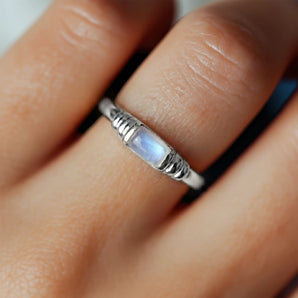 925 Sterling Silver Rectangle Moonstone Cabochon Ring Axis Model Shot