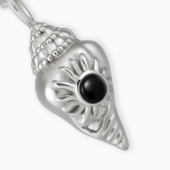 925 Sterling Silver Round Black Onyx Sun Conch Necklace - Tidal Glow Detail View