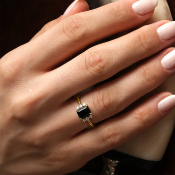 Baguette Black Onyx Ring – Seraph 18KT Yellow Gold Vermeil Wearing Diagram