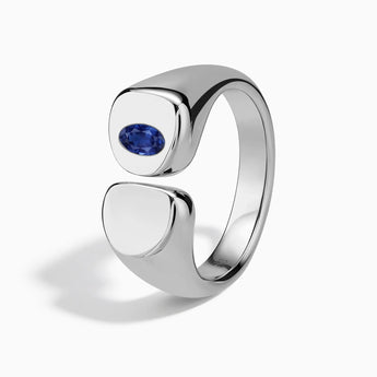Oval Blue Sapphire Signet Ring - Close at Hand 925 Sterling Side View