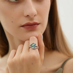 Oval Labradorite Coil Ring - Serpent's Embrace 925 Sterling Model Shot
