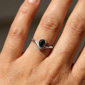 Pear Black Onyx V Band Ring - Chevron 925 Sterling Silver Model Shot