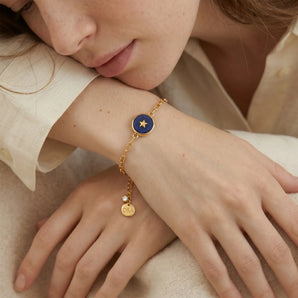 Round Blue Sapphire Paperclip Bracelet - Solo Star 18KT Yellow Gold Vermeil  Model Shot